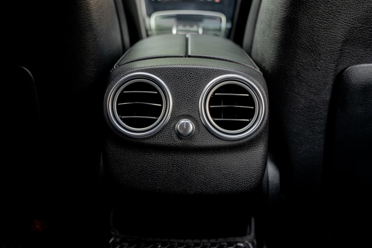 Mercedes-Benz C300 Estate AMG Bluetec Hybrid ปี 2016