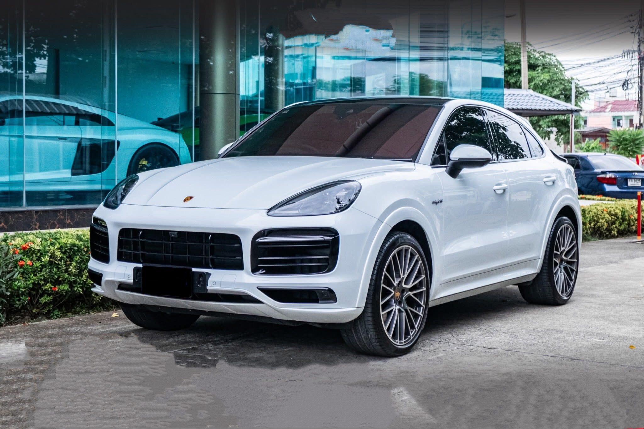 Porsche Cayenne Coupe ปี 2024