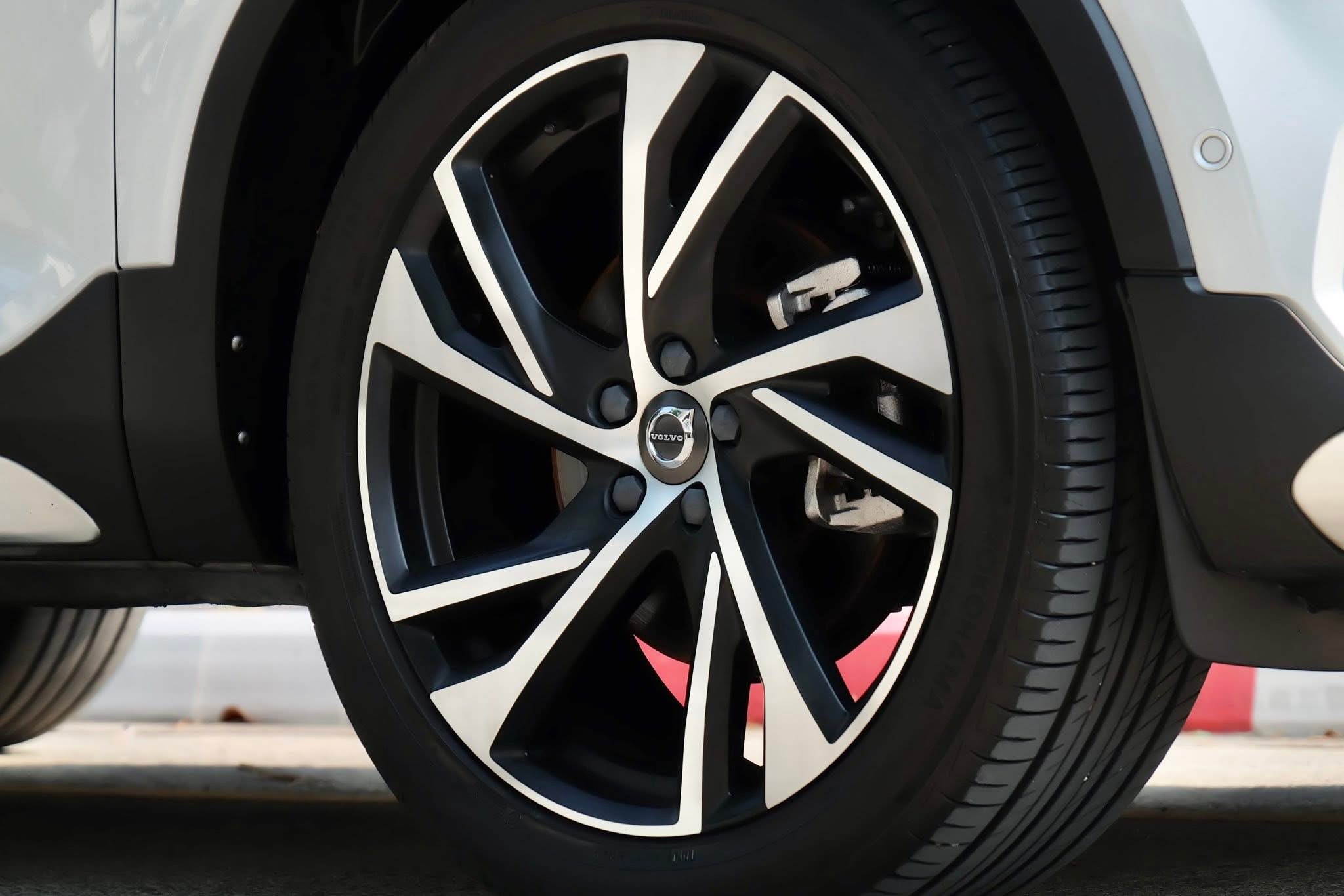 Volvo XC40 T5 R-Design AWD ปี 2020