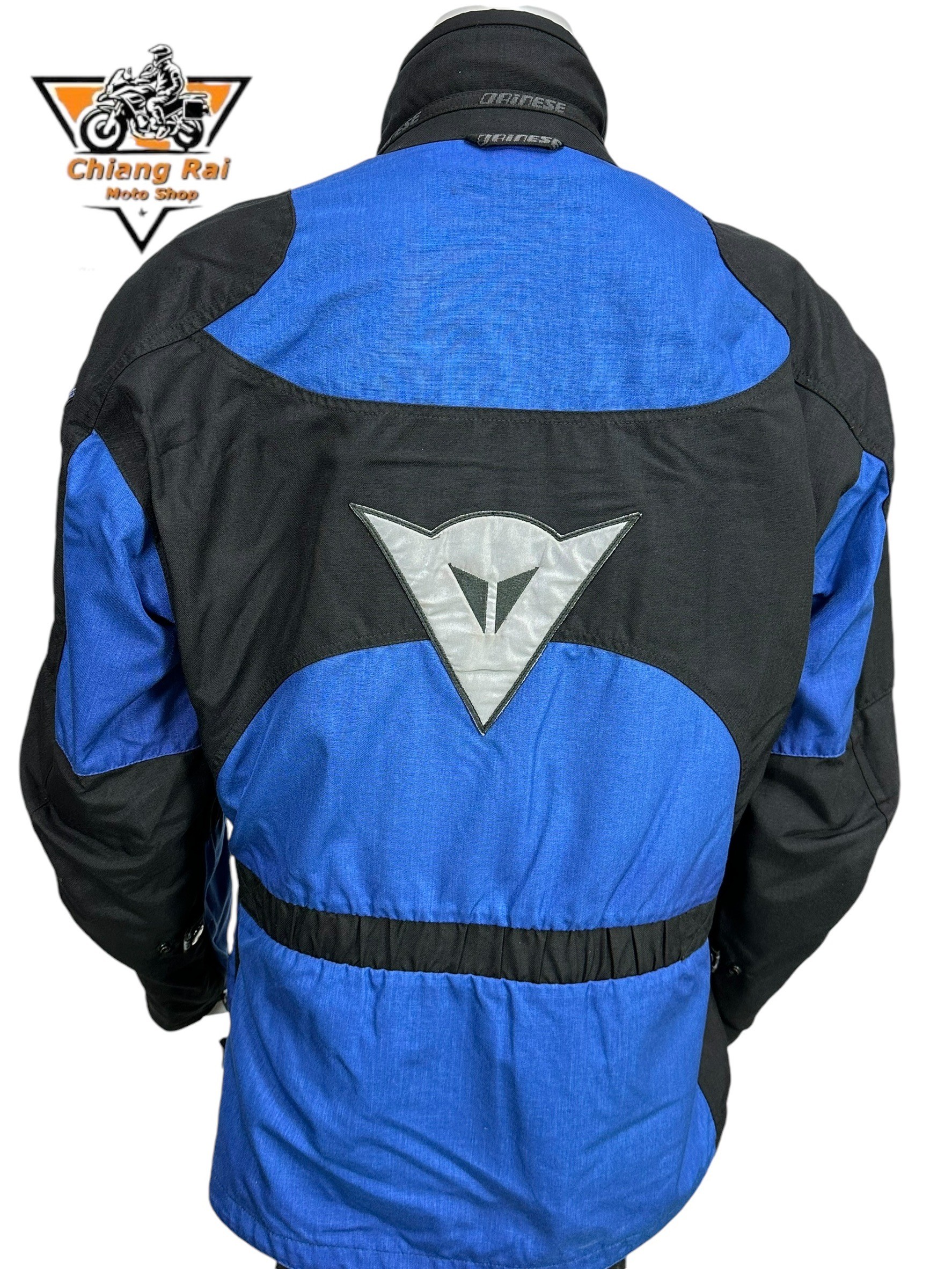 เสื้อขี่มอเตอร์ไซด์( มือสอง) RCTA 667 อก 56" ยาว 30"(2XL) **dainese**