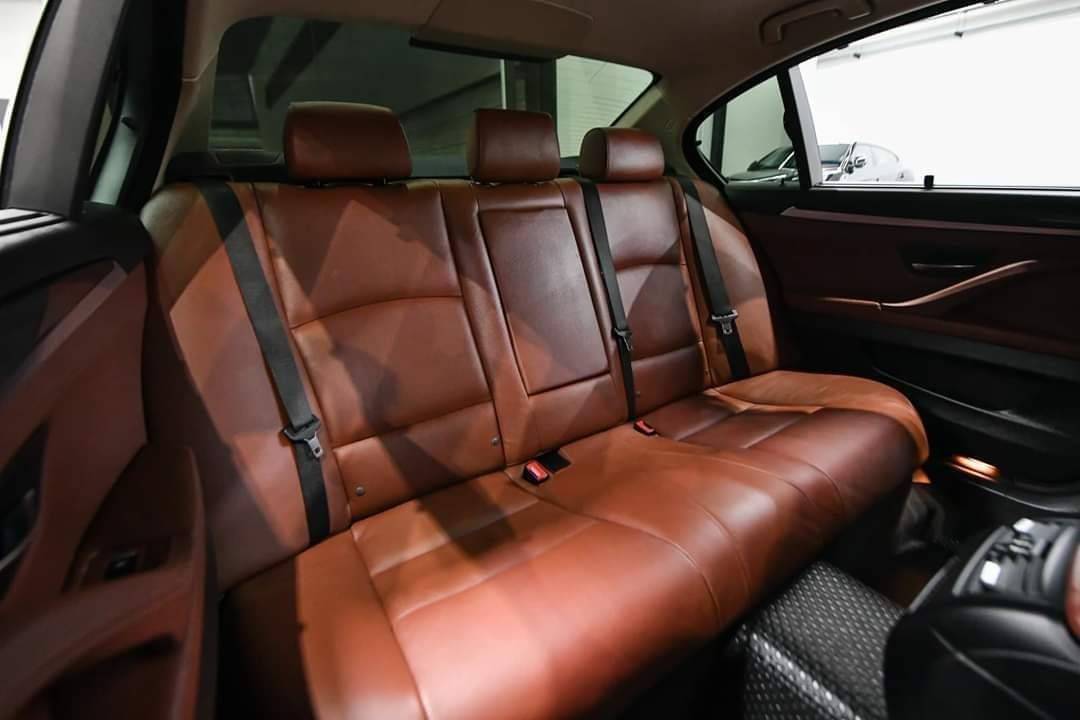 BMW 520d M sport รุ่น Minor change (Lci) ปี 2015