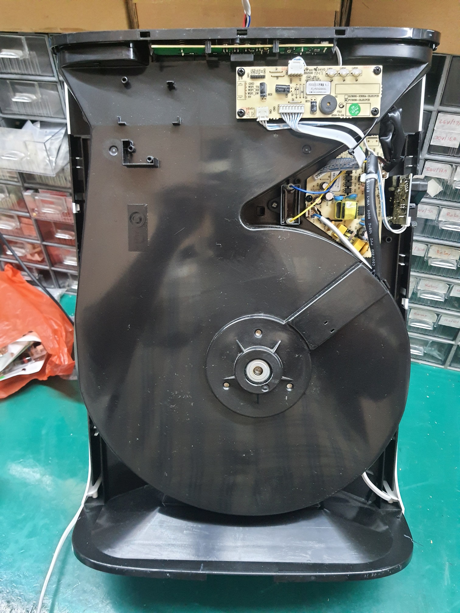 ซ่อมเครื่องฟอกอากาศ ยี่ห้อ TEFAL รุ่น PT3030 อาการควบคุมการทำงานไม่ได้