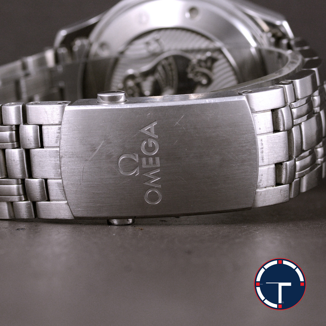 Omega Seamaster Professional Diver 300 Co-Axial หน้าปัดสีน้ำเงิน สายเหล็กแท้ มีกล่อง+ใบ นาฬิกาปี2014 Automatic ขนาด 42 mm