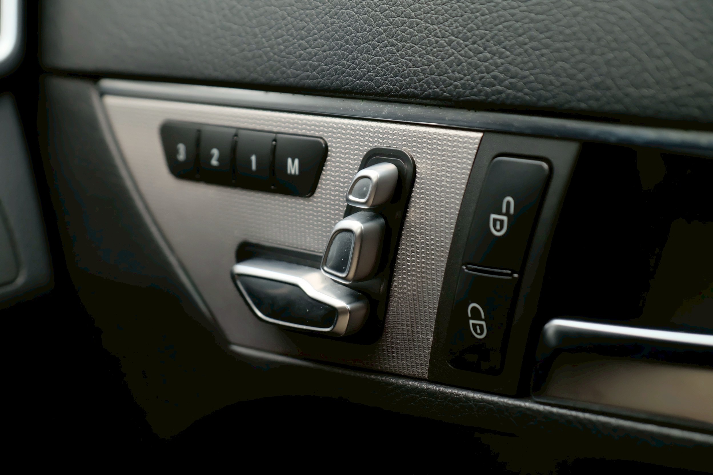 Mercedes Benz E-250 Facelift Carbriolet AMG Sport Plus ปี 2016