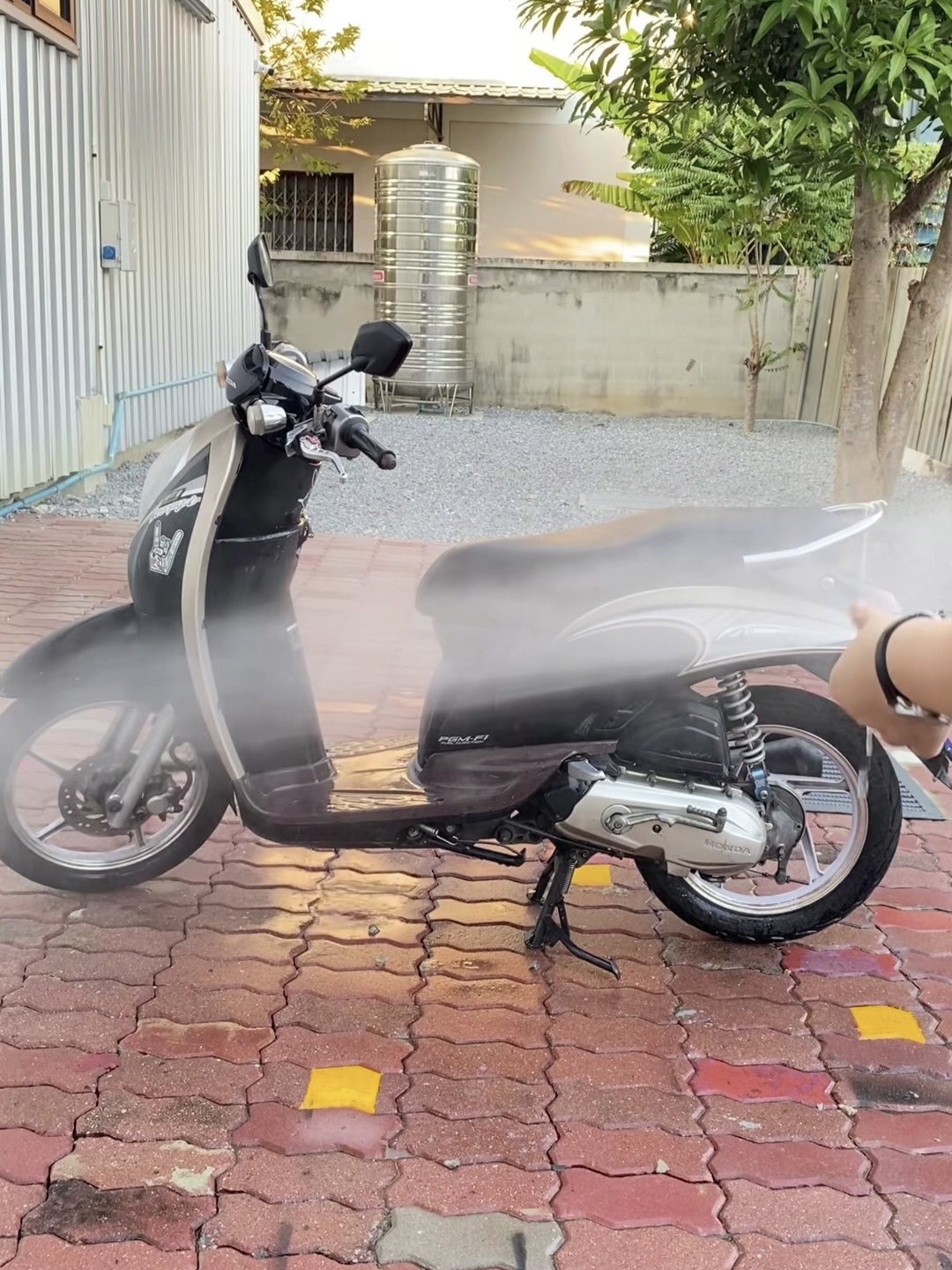 เครื่องฉีดน้ำแรงดันสูงล้อลาก ยี่ห้อ MASAKI รุ่น MT-2800