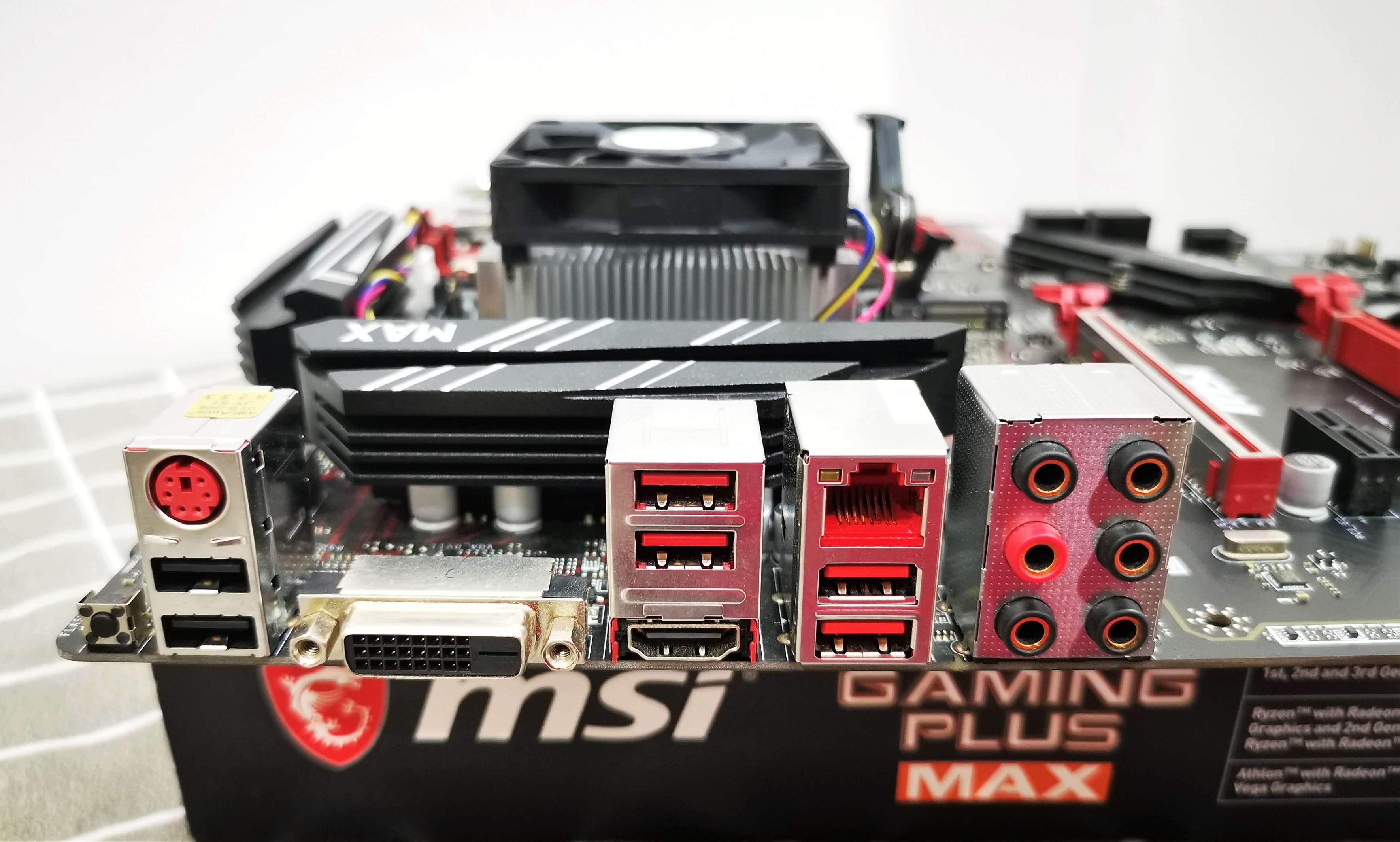 เซ็ตมัดรวม บอร์ด B450 + ซีพียู ATHLON 200GE + Ram Gigabyte DDR4 8/2666