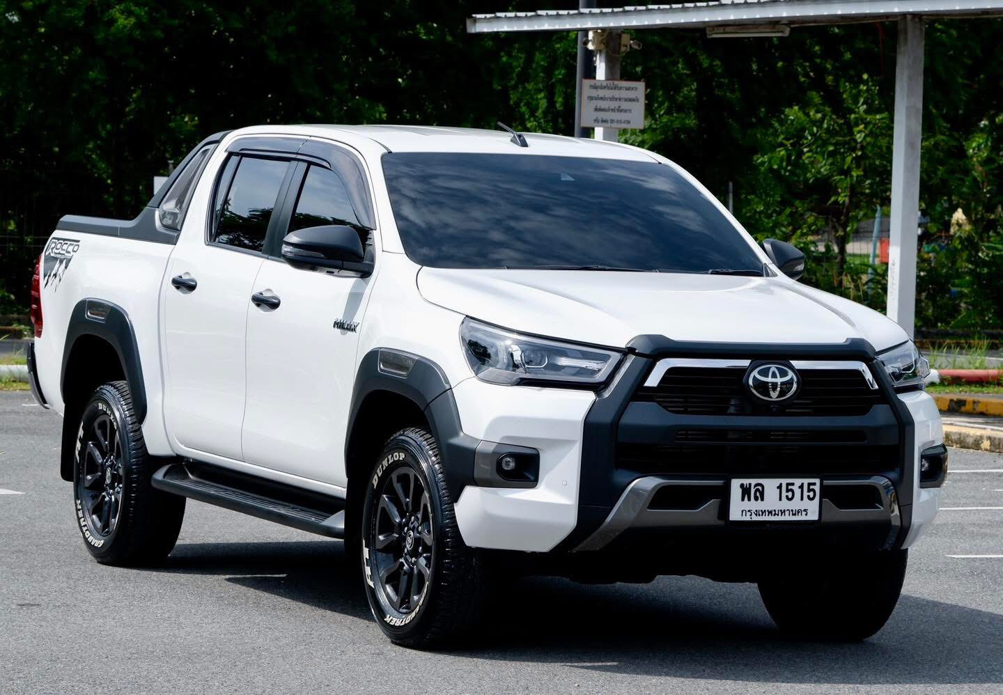 Toyota Revo 2.4 Doublecab Prerunner Rocco ปลายปี 2023 แท้