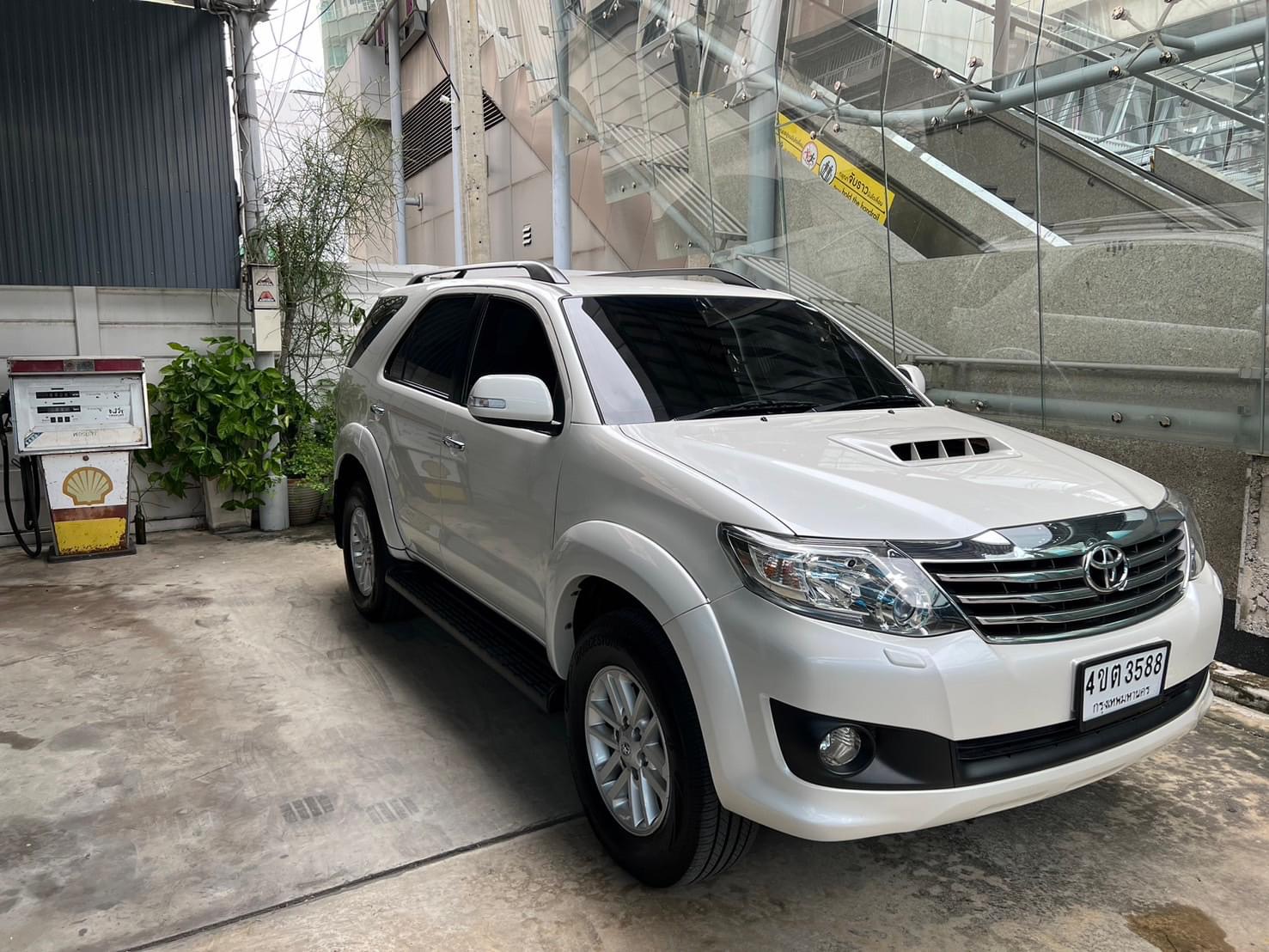 TOYOTA FORTUNER 3.0V D4D VN TURBO 4WD ปี 2012