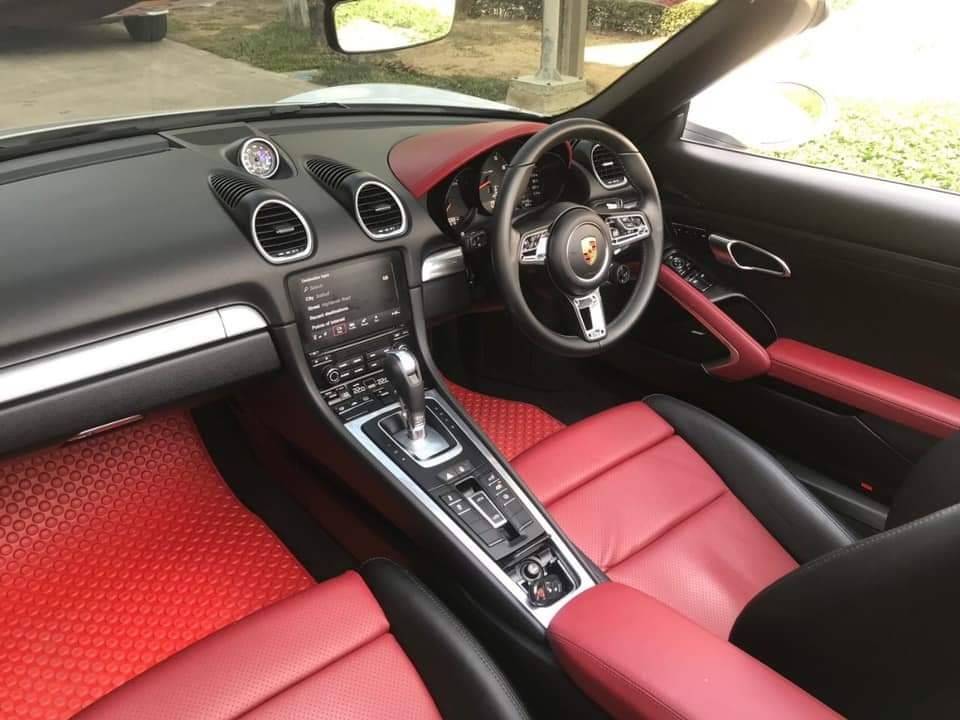 Porsche Boxster 718 ปี2017