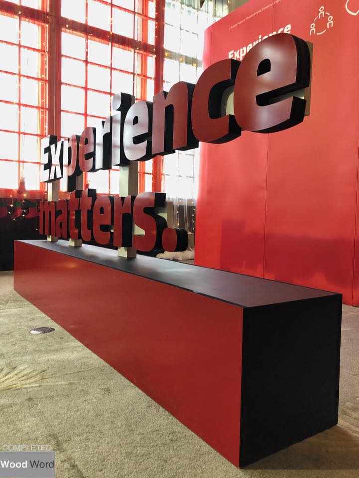 ตัวอักษรตั้งพื้น