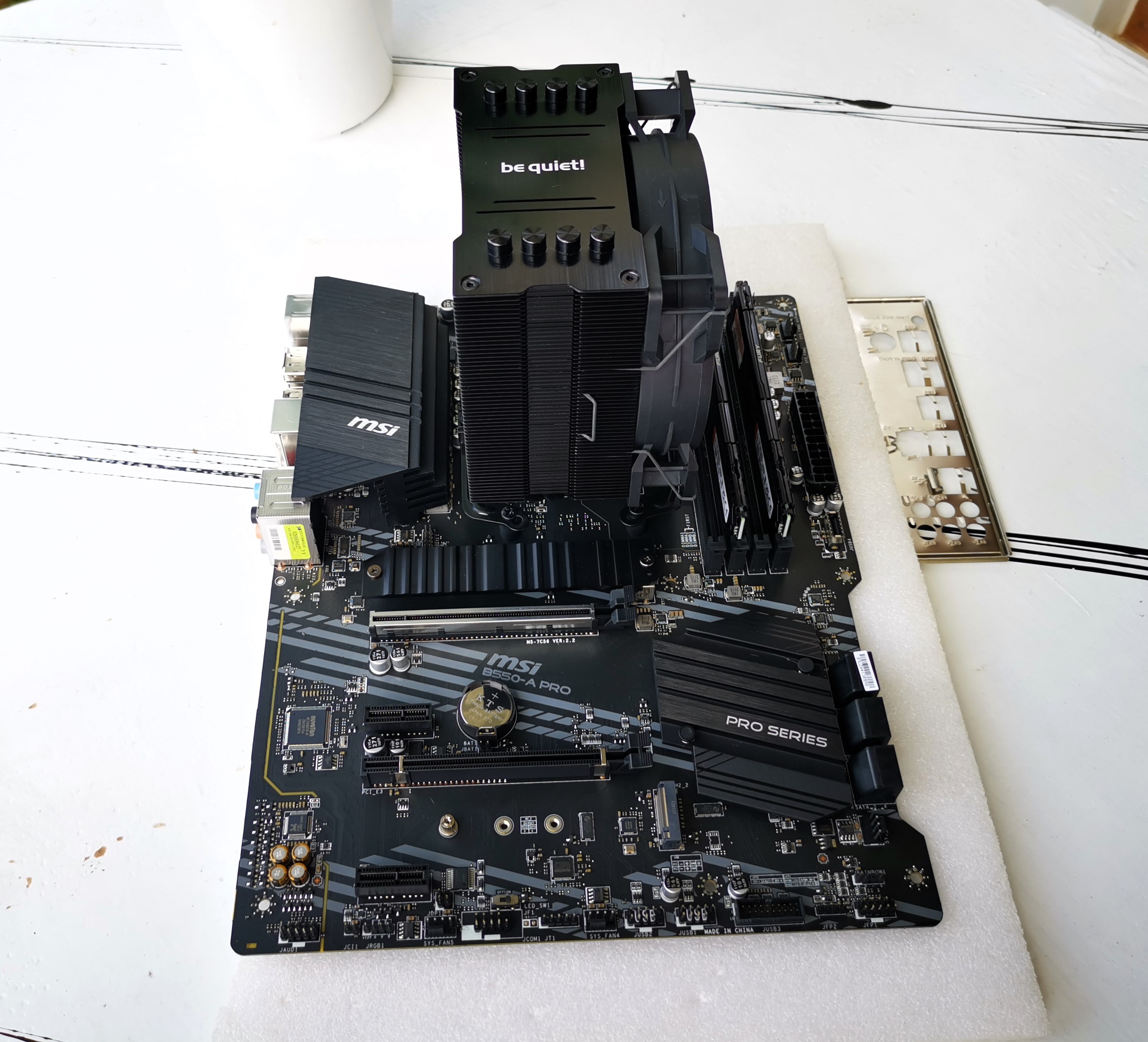 เซ็ตมัดรวม บอร์ด B550 + R7 5700G + Ram DDR4 32G/3200 **แถมซิ้ง Be Quiet