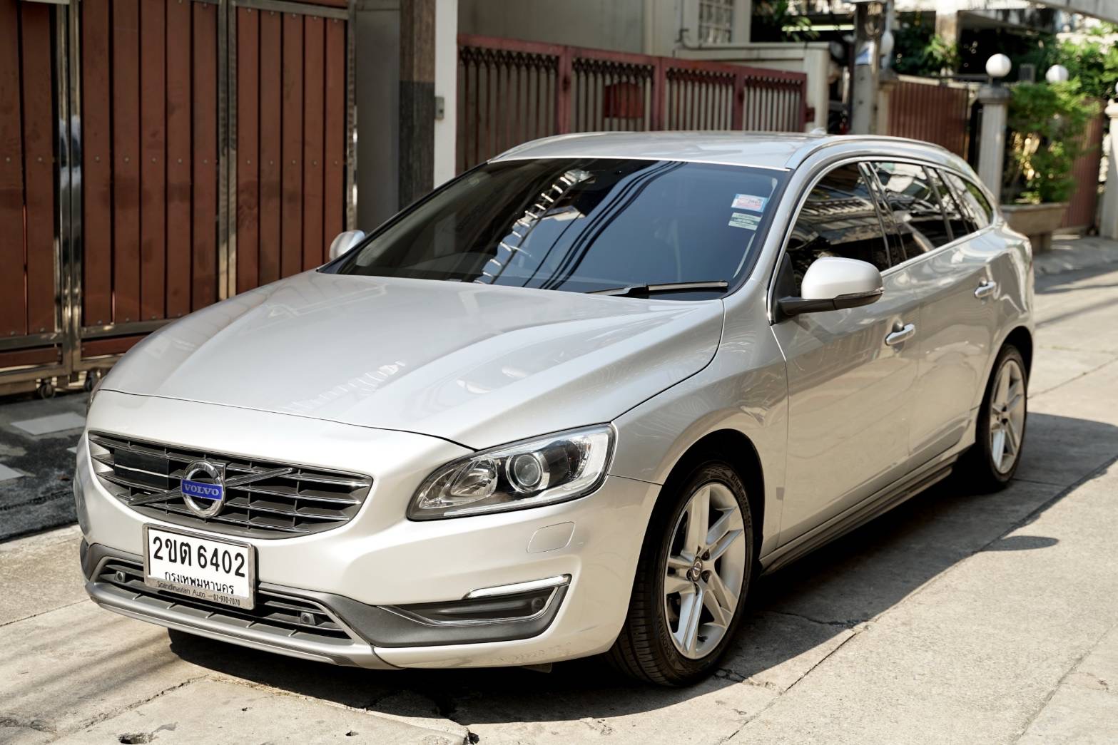Volvo V60 T5 ปี 2017