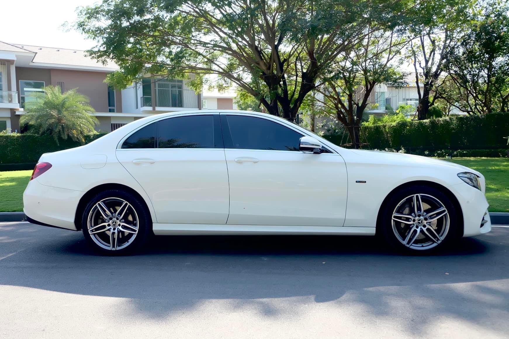 Mercedes Benz E300e AMG Dynamic ปี 2020