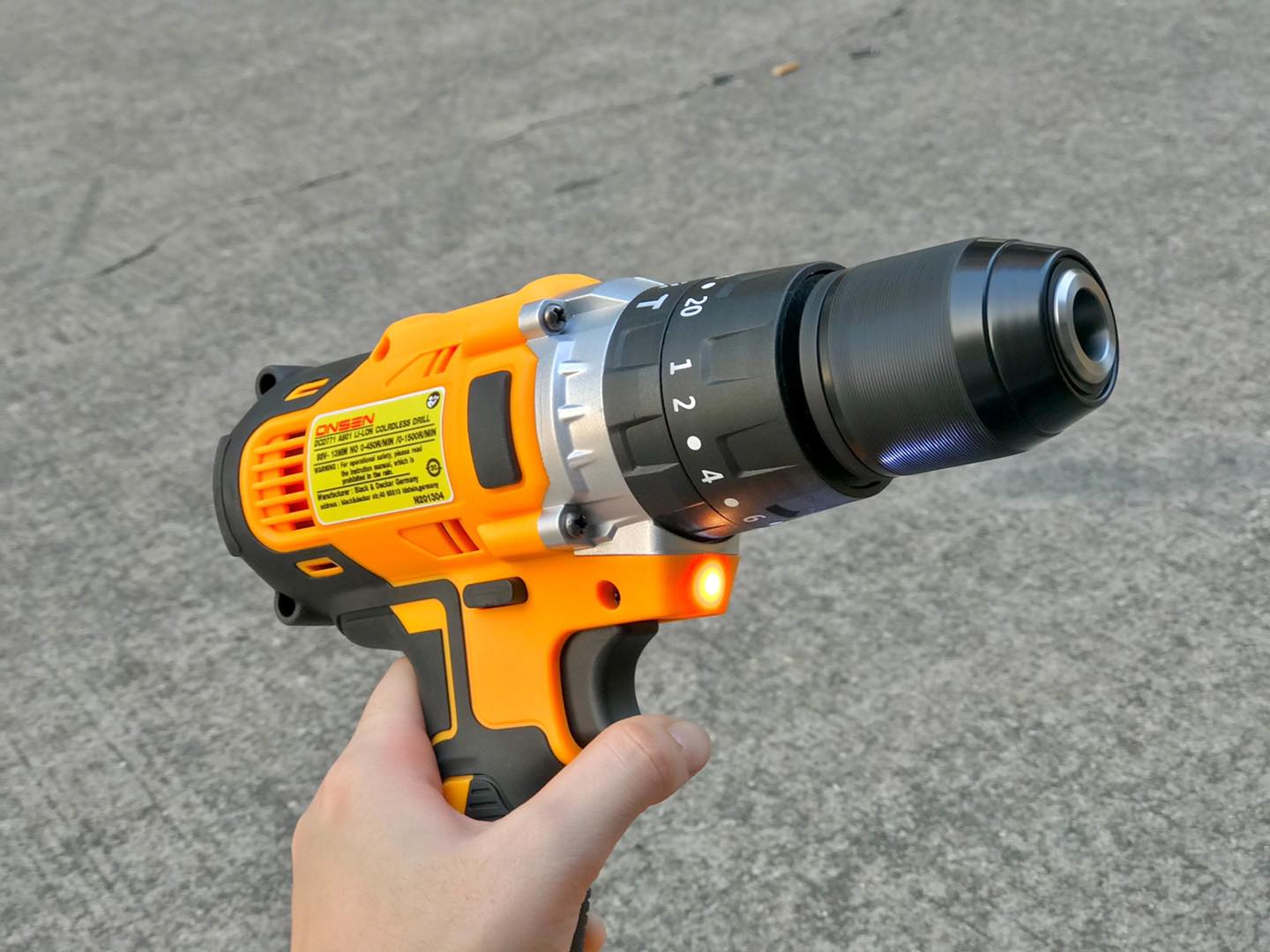 สว่านแบตกระแทก 3 ระบบ ยี่ห้อ Onsen รุ่น 209V แบตเตอรี่ 2 ก้อน