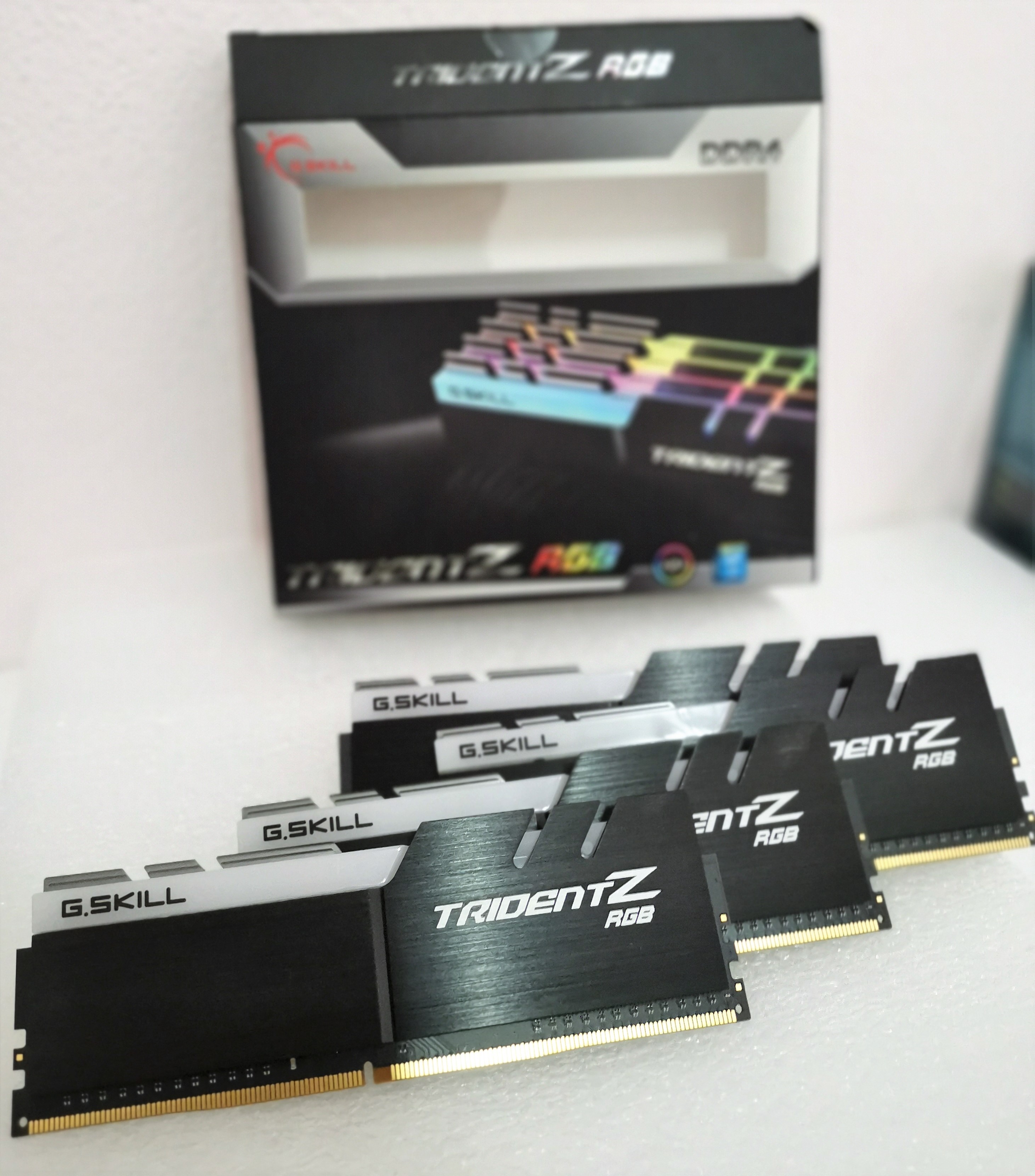 Ram G.SKILL TRIDENT Z RGB 32G(8*4) Bus3000