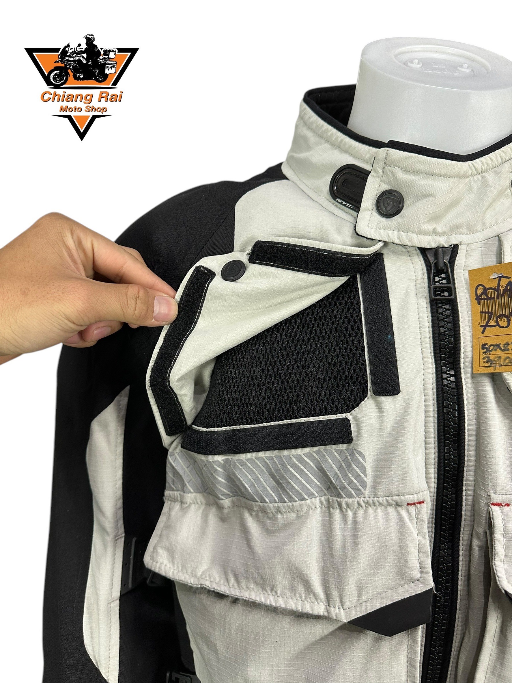 เสื้อขี่มอเตอร์ไซด์( มือสอง) RCTA 709 อก 50" ยาว 27 (XL) **REV'IT!**