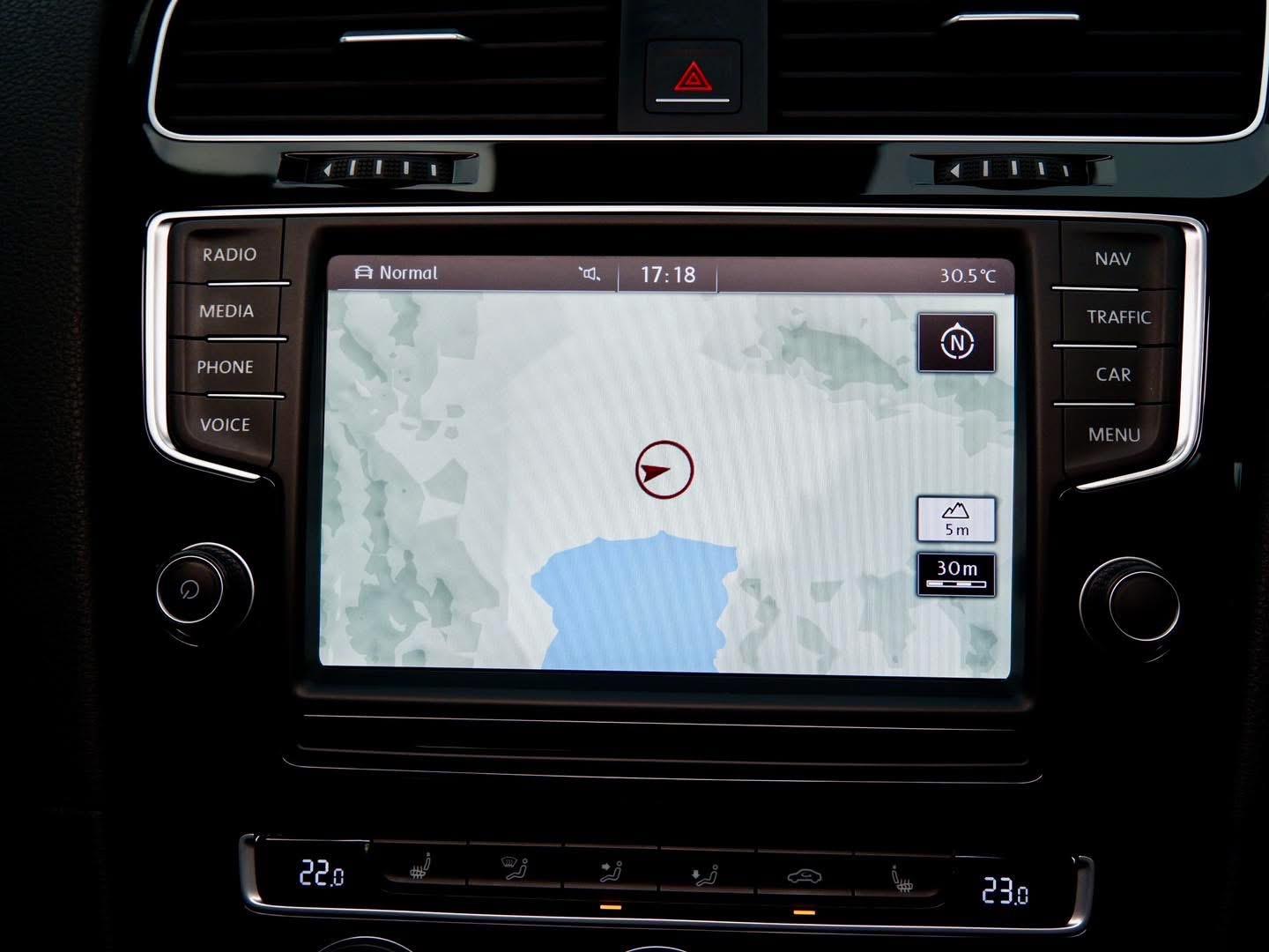 Volkswagen Golf R MK7 2.0 TSI DSG Hatch 5Doors ปี 2015