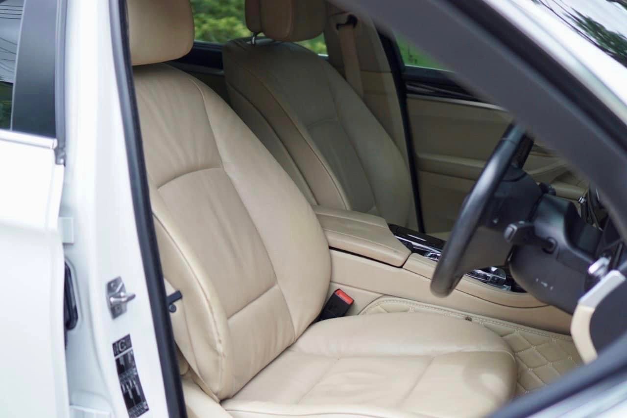 BMW 520I F10 ปี 2012