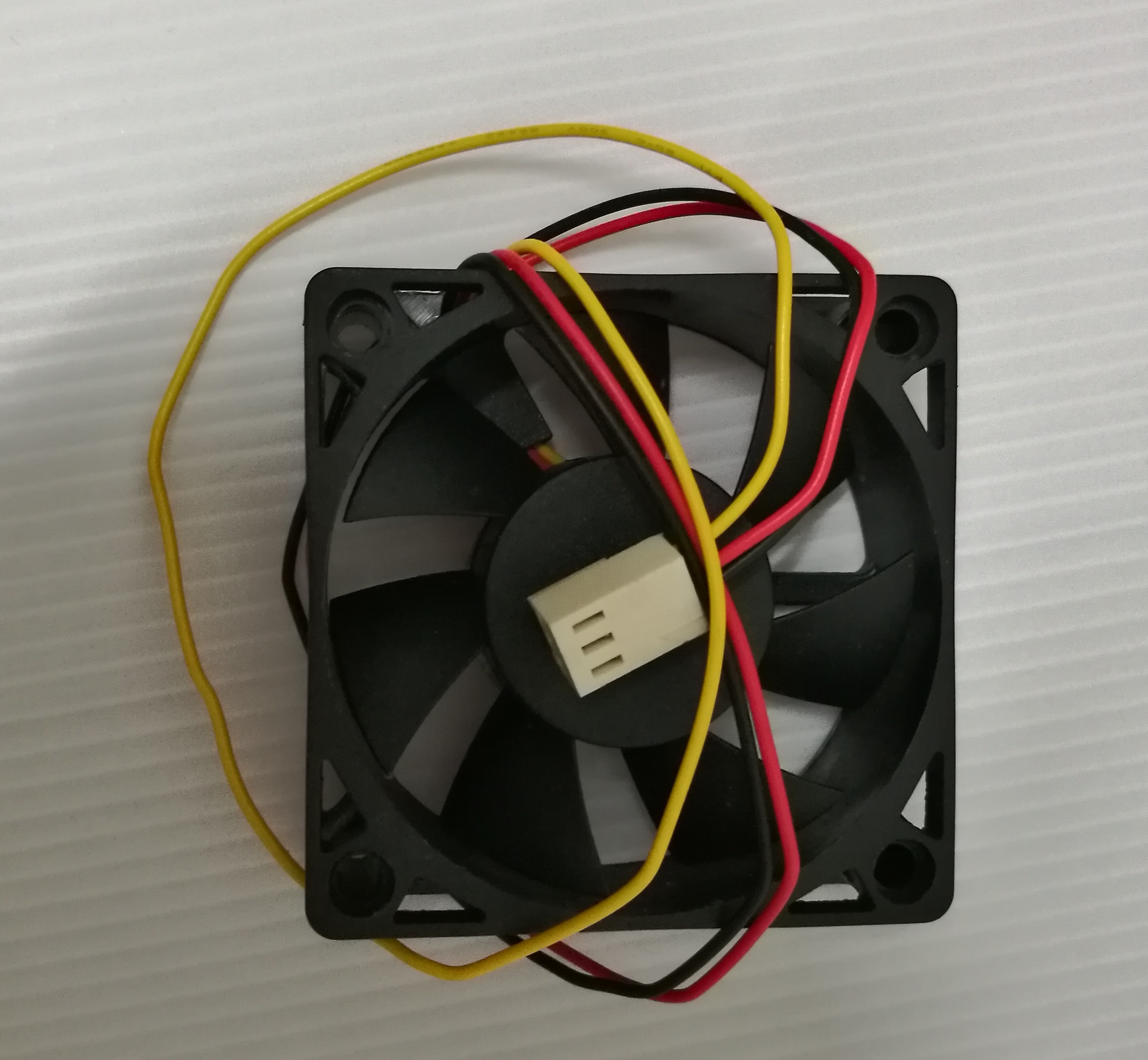 พัดลมระบายความร้อน 24VDC 3 สาย 60x60x20mm