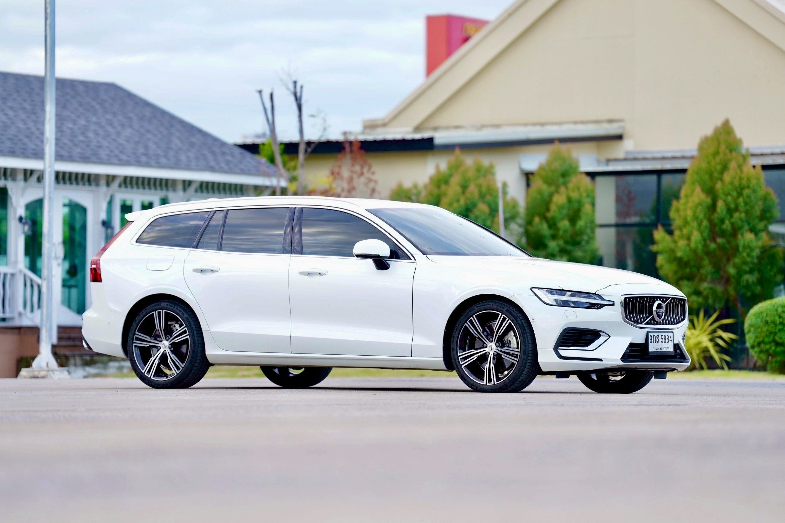 VOLVO V60 2.0 T8 Inscription ปี 2020
