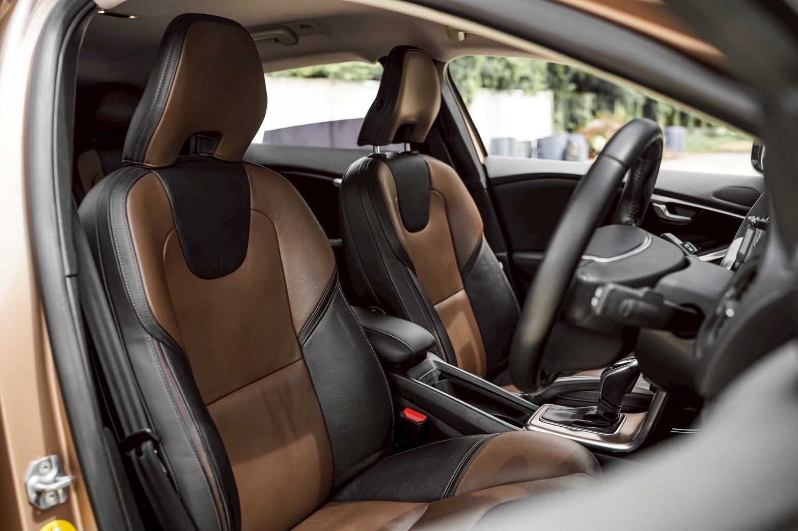 Volvo V40 Cross Country 2.0 T5 ปี 2014