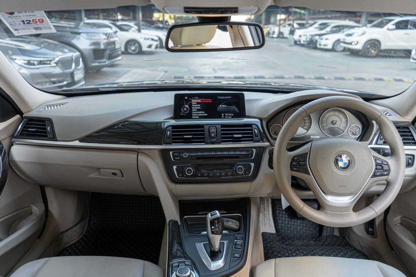Bmw F30 320i Modern Line ปี 2013