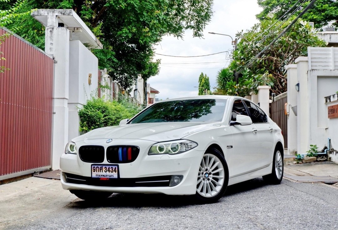 BMW SERIES 5 528i Luxury (F10) ปี 2013