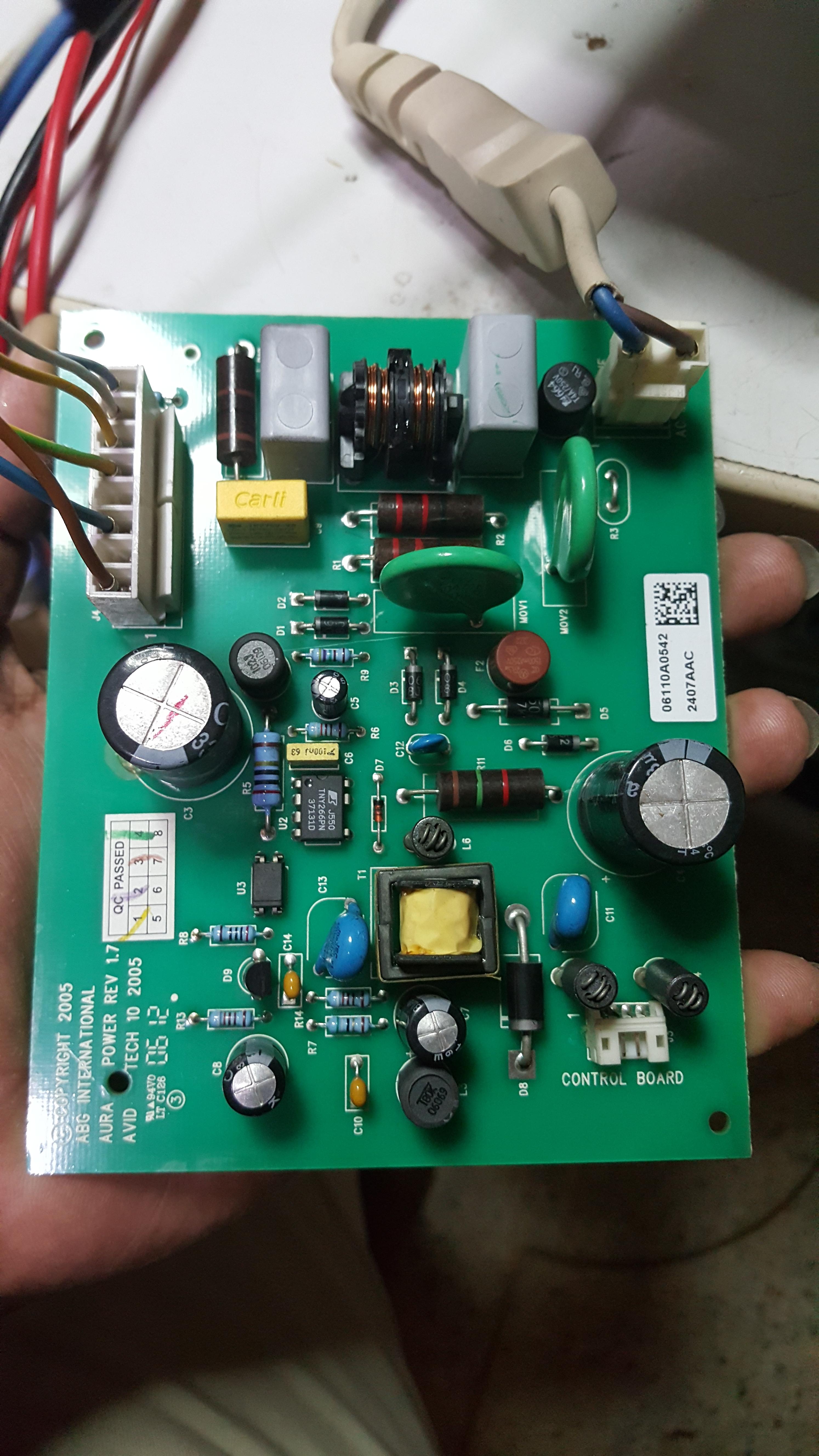 ซ่อมเครื่องฟอกอากาศ ยี่ห้อ AMWAY รุ่น 101076TH Air Purifier อาการเปิดเครื่องทำงานได้แต่ไฟแสดงสถานะหน้าเครื่องมองไม่เห็น