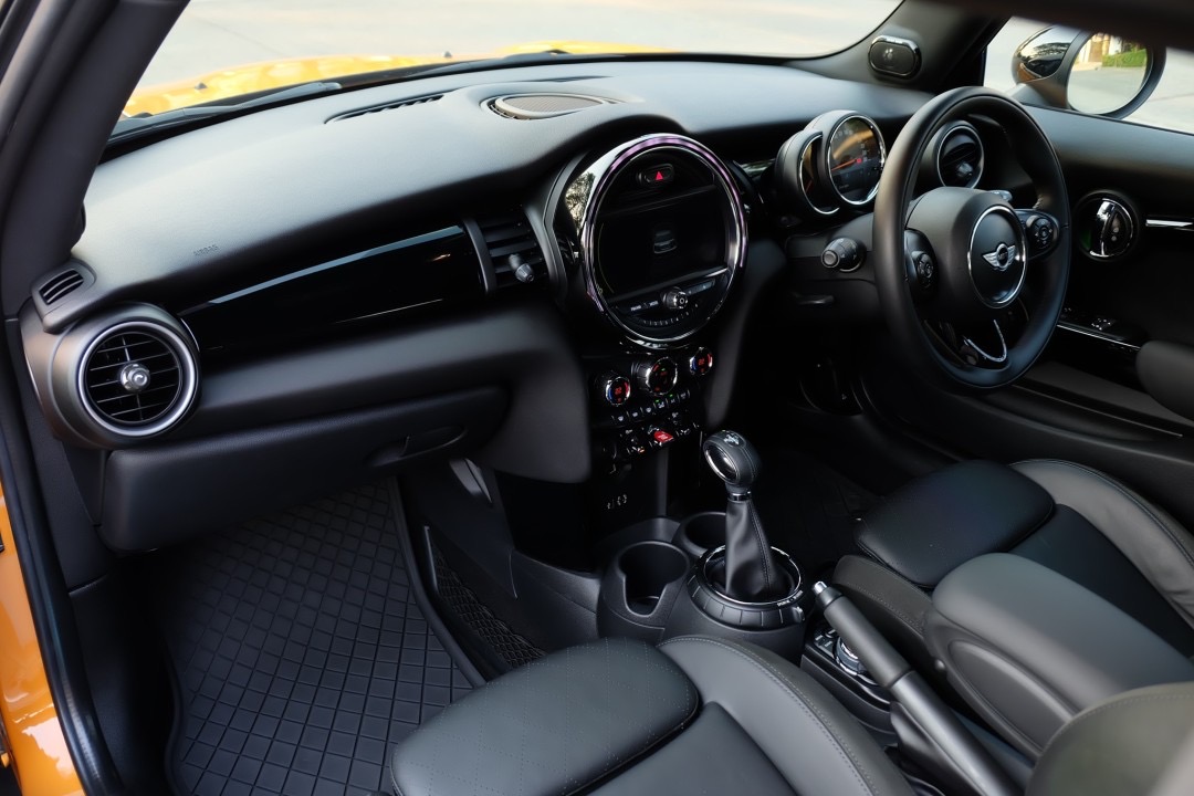 Mini F56 Hatch 3-Door Cooper S ปี 2015