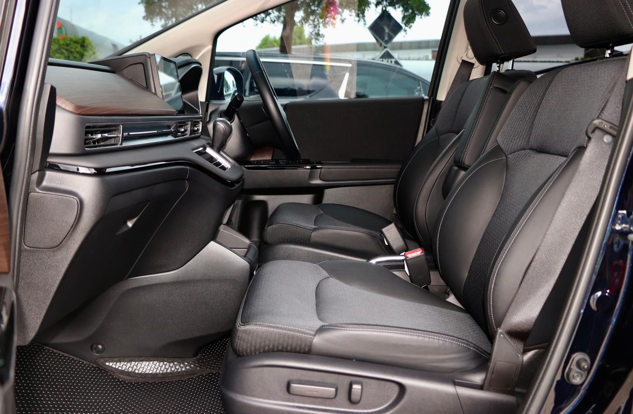 Honda Odyssey 2.0e:HEV ABSOLUTE ปี 2022