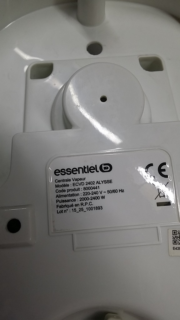 ซ่อมเตารีดไอน้ำ ยี่ห้อ ESSENTLEL รุ่น ECVD 2402 ALYSSE อาการไอน้ำไม่ออก