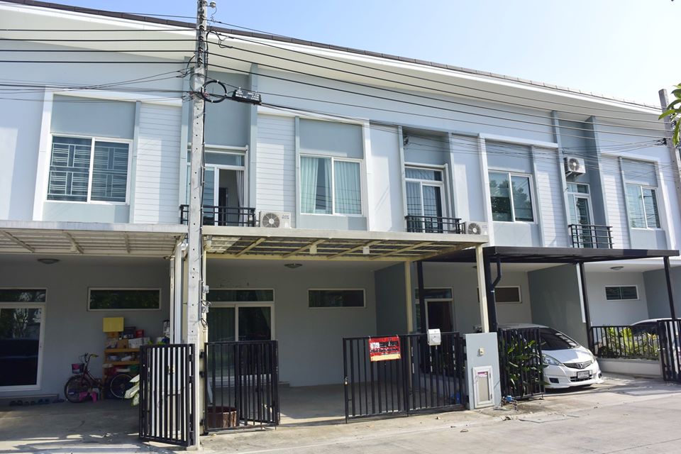 ให้เช่า ทาวโฮม กัสโต้ ใกล้รถไฟฟ้าตลาดบางใหญ่