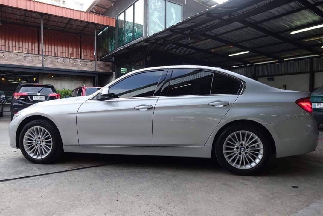 BMW 320d Iconic (F30 LCI) ปี 2017
