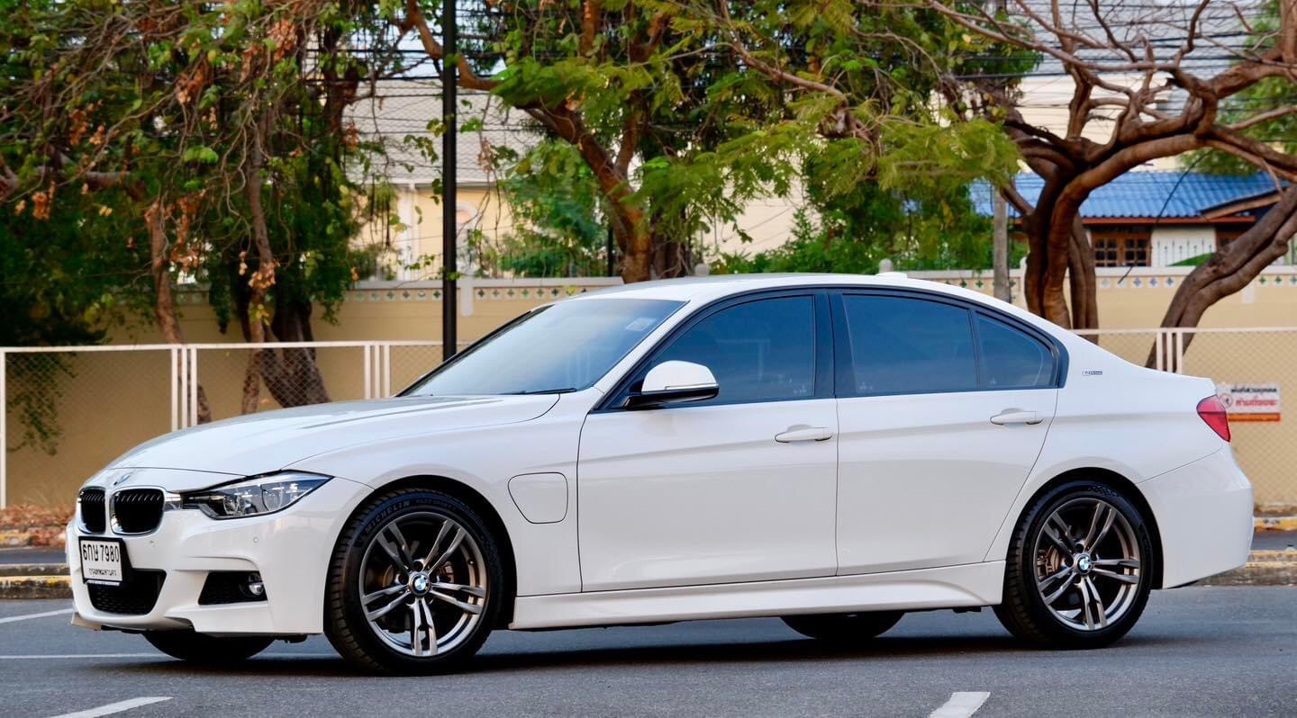 BMW F30 330e Plug-In M-Sport Package Fulloption ปี 2017