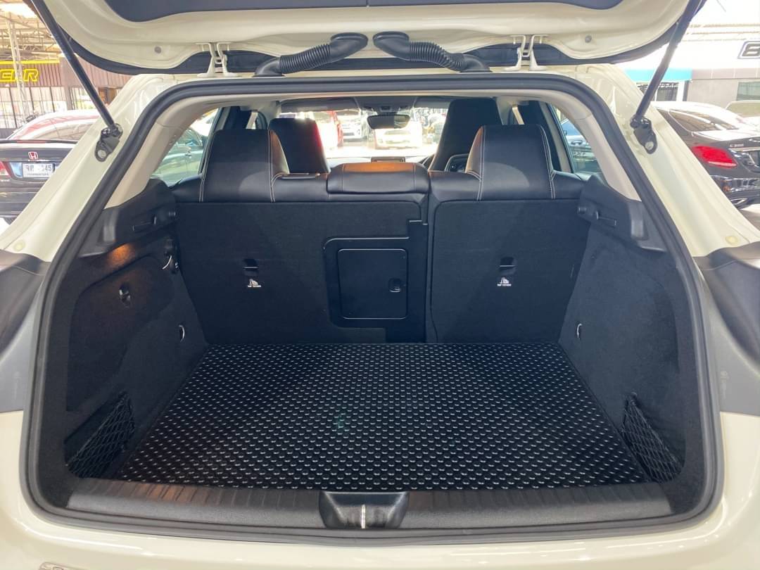 Mercedes-Benz GLA 200 Urban ปี 2015