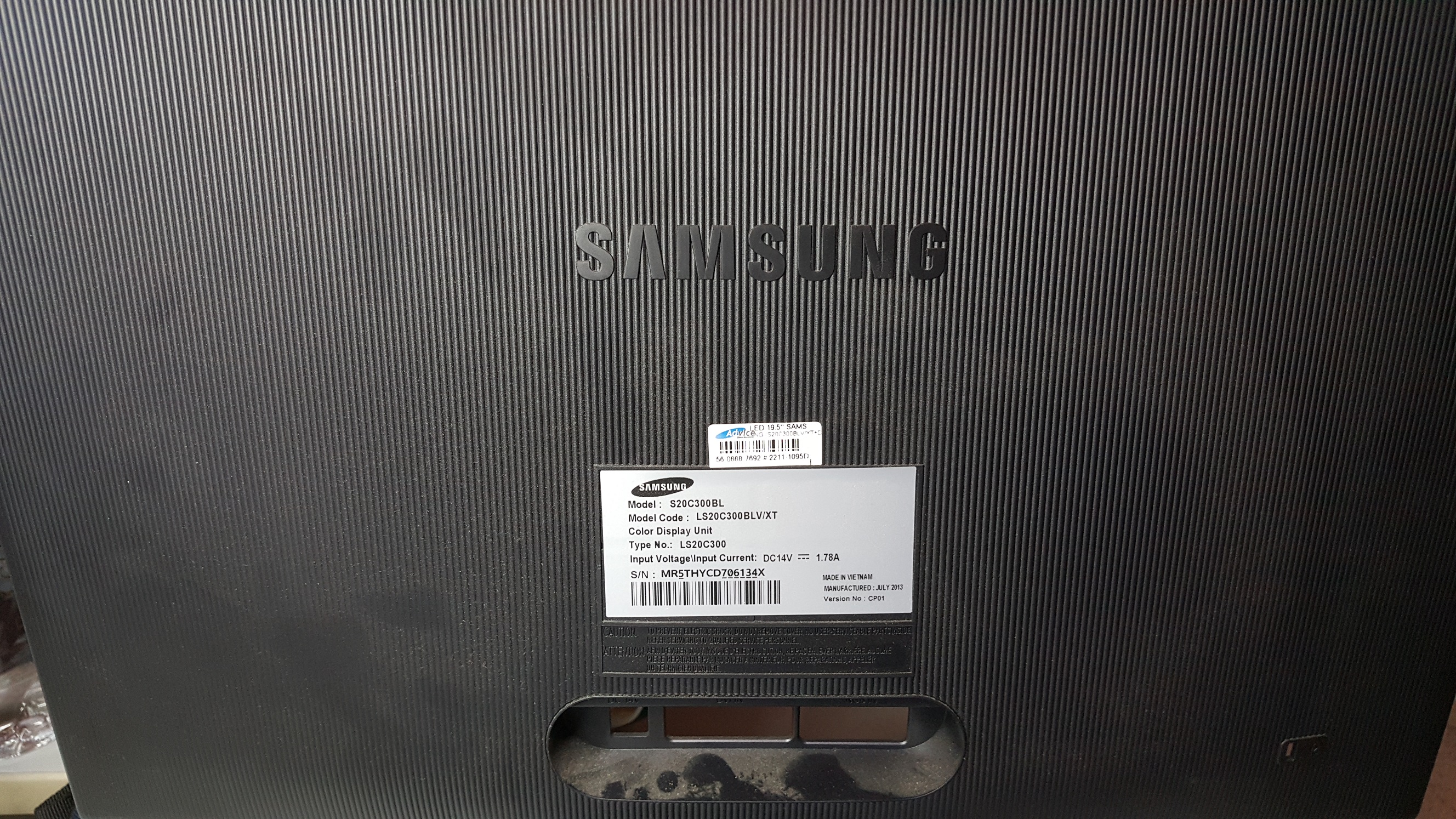 ซ่อมจอคอมพิวเตอร์ ยี่ห้อ SAMSUNG รุ่น S20C300BL อาการเปิดไม่ติด