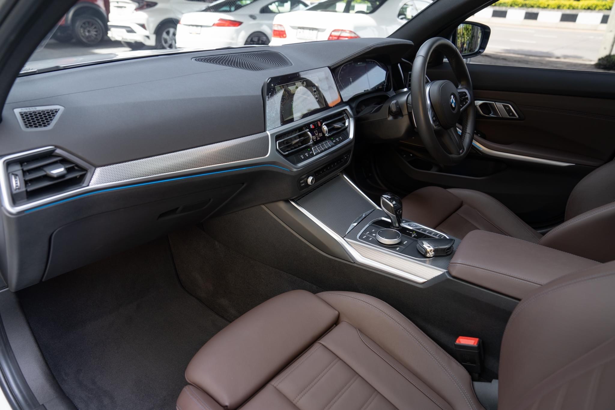 BMW 330e M Sport ปี 2021