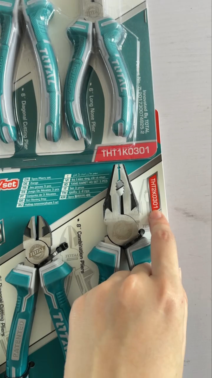 คีม 3 ตัวชุด ยี่ห้อ TOTAL คีมตัดปากเฉียง6นิ้ว คีมปากแหลม6นิ้ว คีมปากจิ้งจก8นิ้ว