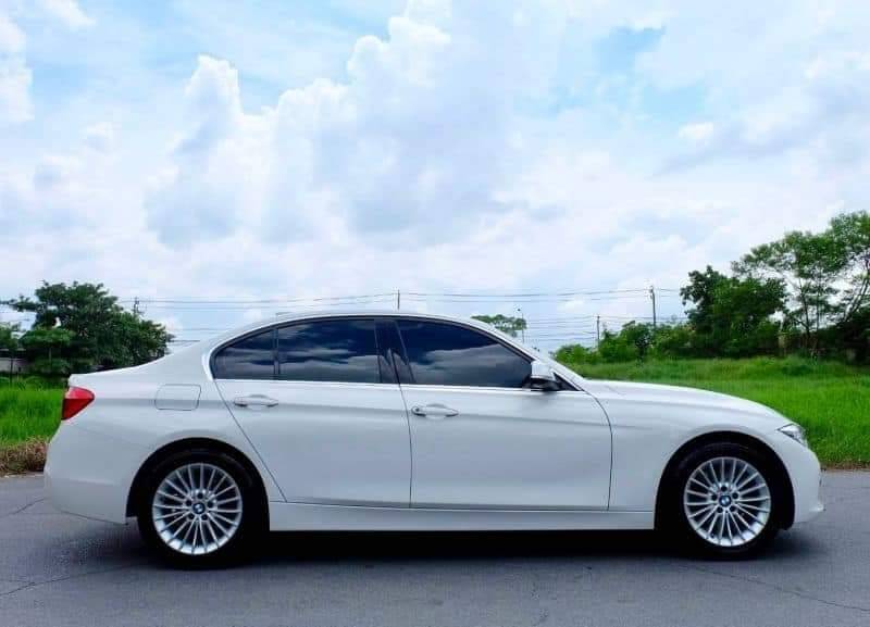 BMW F30 320D LCI ปี 2017