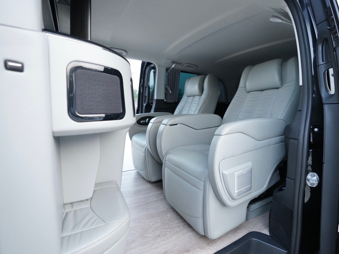 Mercedes Benz V220d ปี 2020