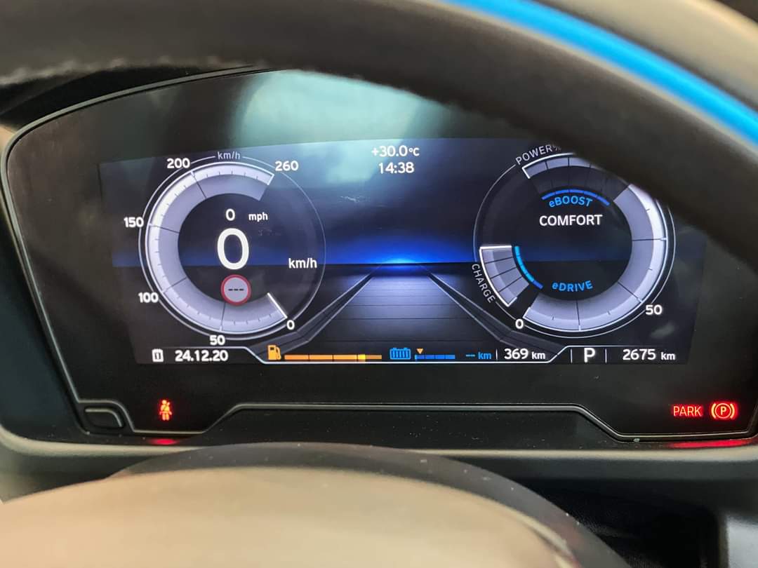 BMW i8 eDrive ปี 2015