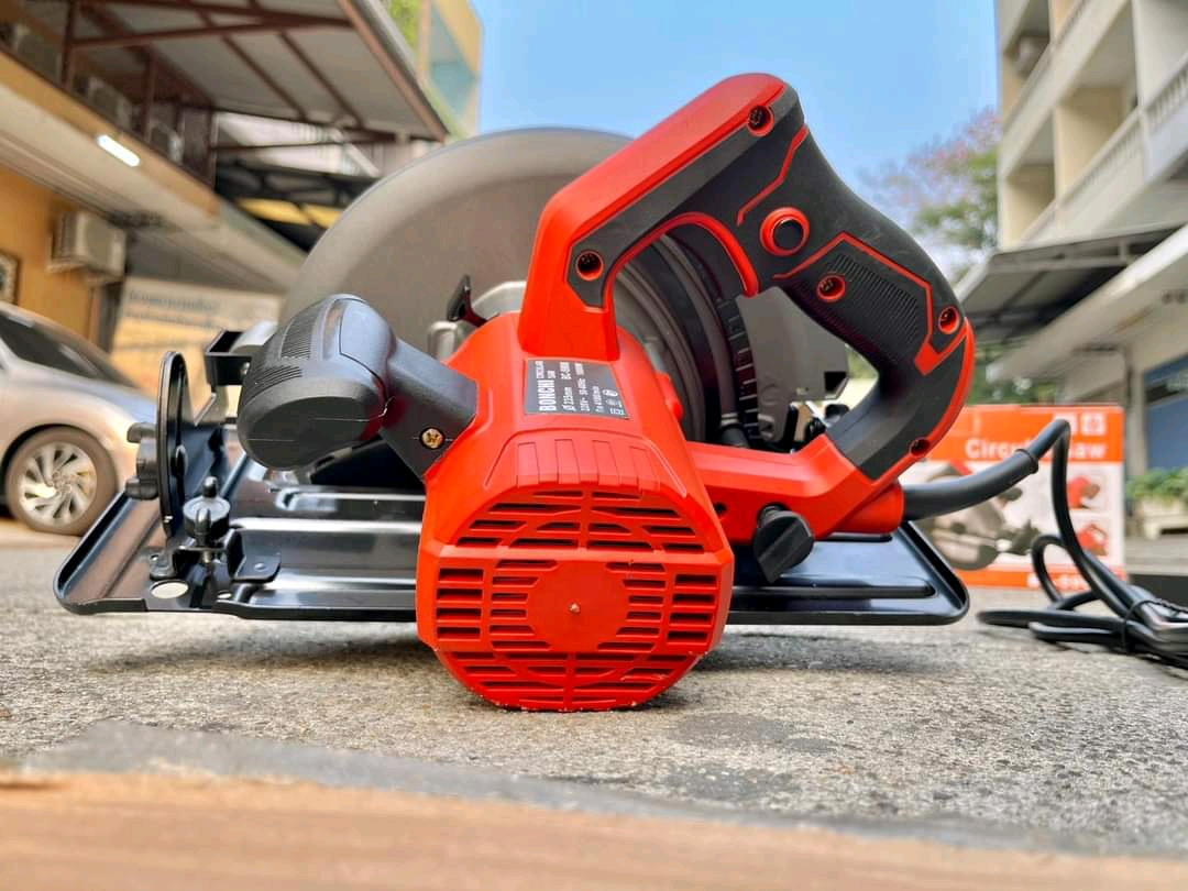 เลื่อยวงเดือนตัดไม้ขนาด 9 นิ้ว ยี่ห้อ BONCHI