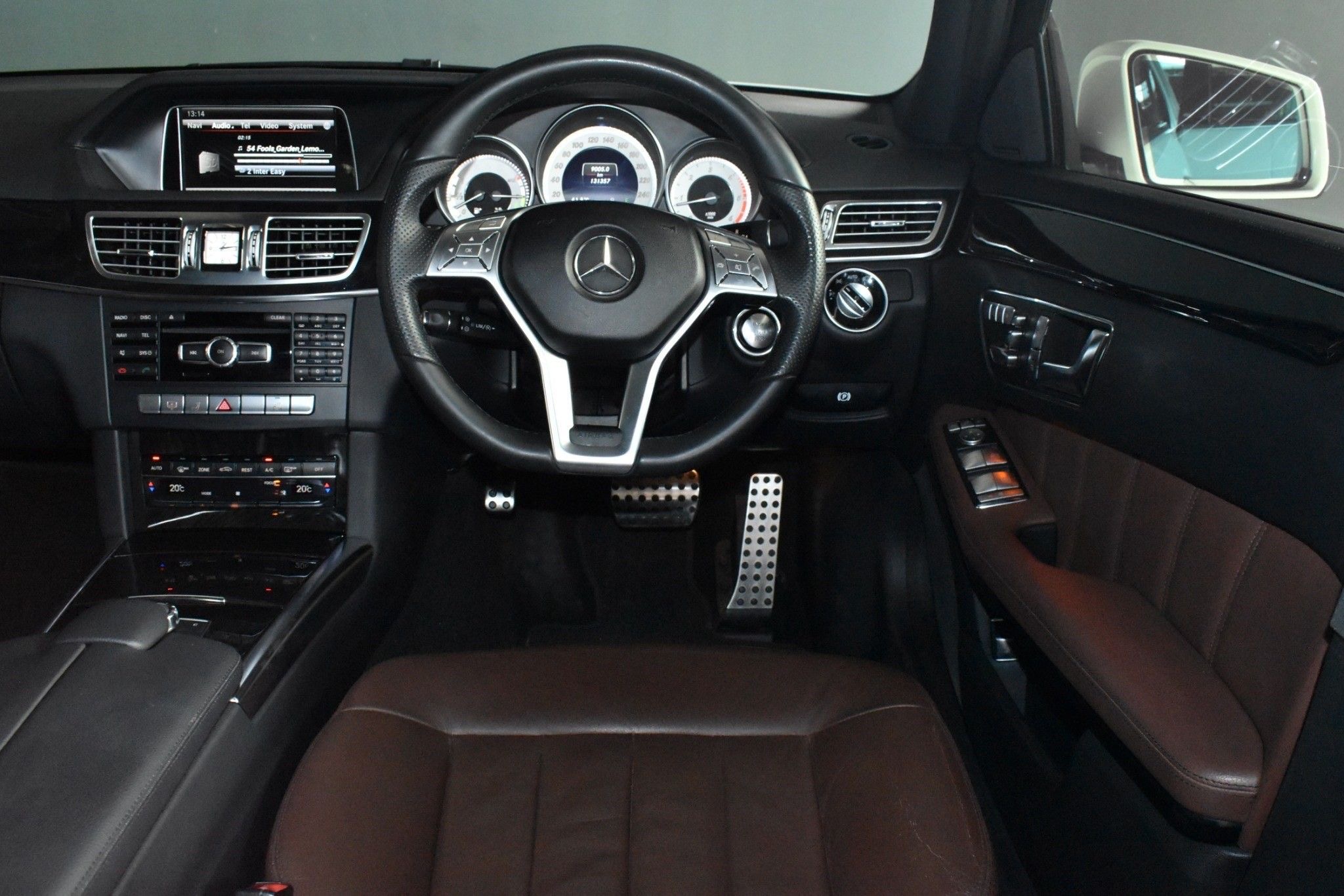 Mercedes Benz E300 AMG ปี 2014