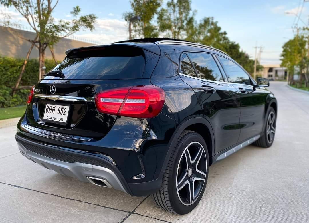 Mercedes-Benz GLA 250 AMG Dynamic ปี 2017 (จดทะเบียนปี 2018)