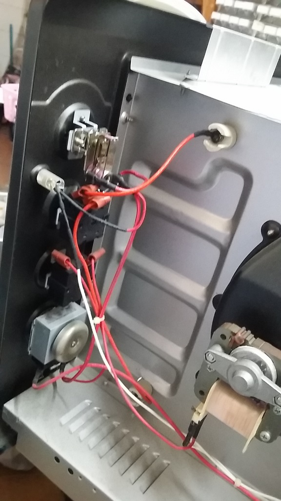 ซ่อมเตาอบไฟฟ้า ยี่ห้อ HOUSE WORTH รุ่น HW-EO03 อาการความร้อนได้ไม่ถึง