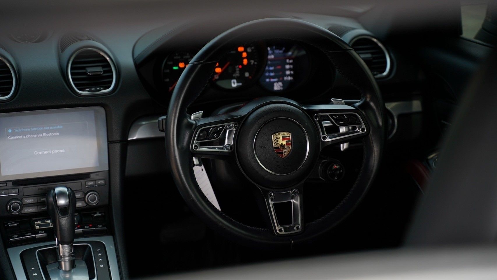 Porsche Cayman 718 GT4 ปี 2019