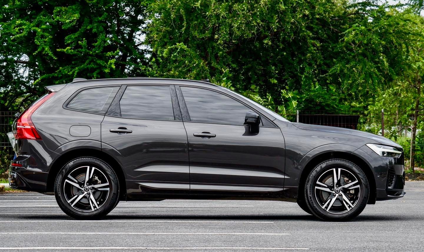 Volvo XC60 Recharge T8 AWD R-Design ปี 2022