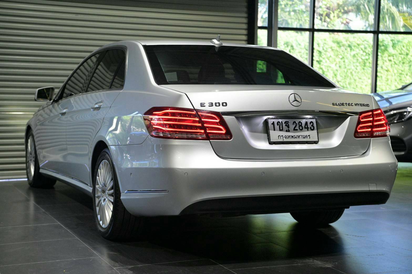 Mercedes-Benz E300 Blutec Hybrid Exclusive ปี 2013