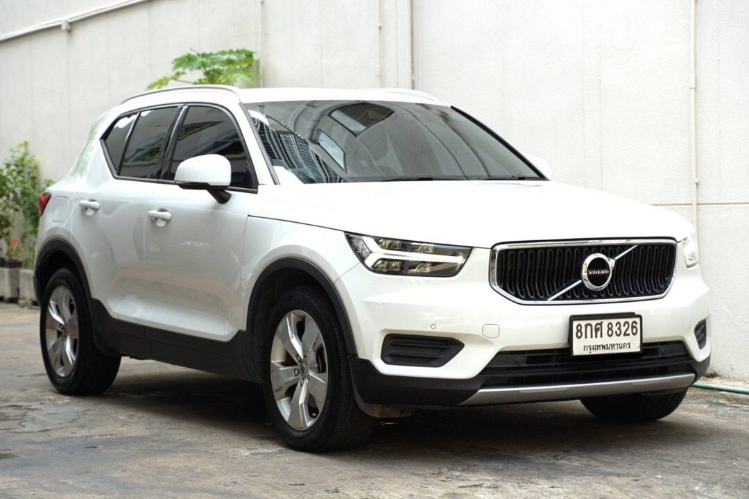 VOLVO XC40 T4 Momentum ปี 2019