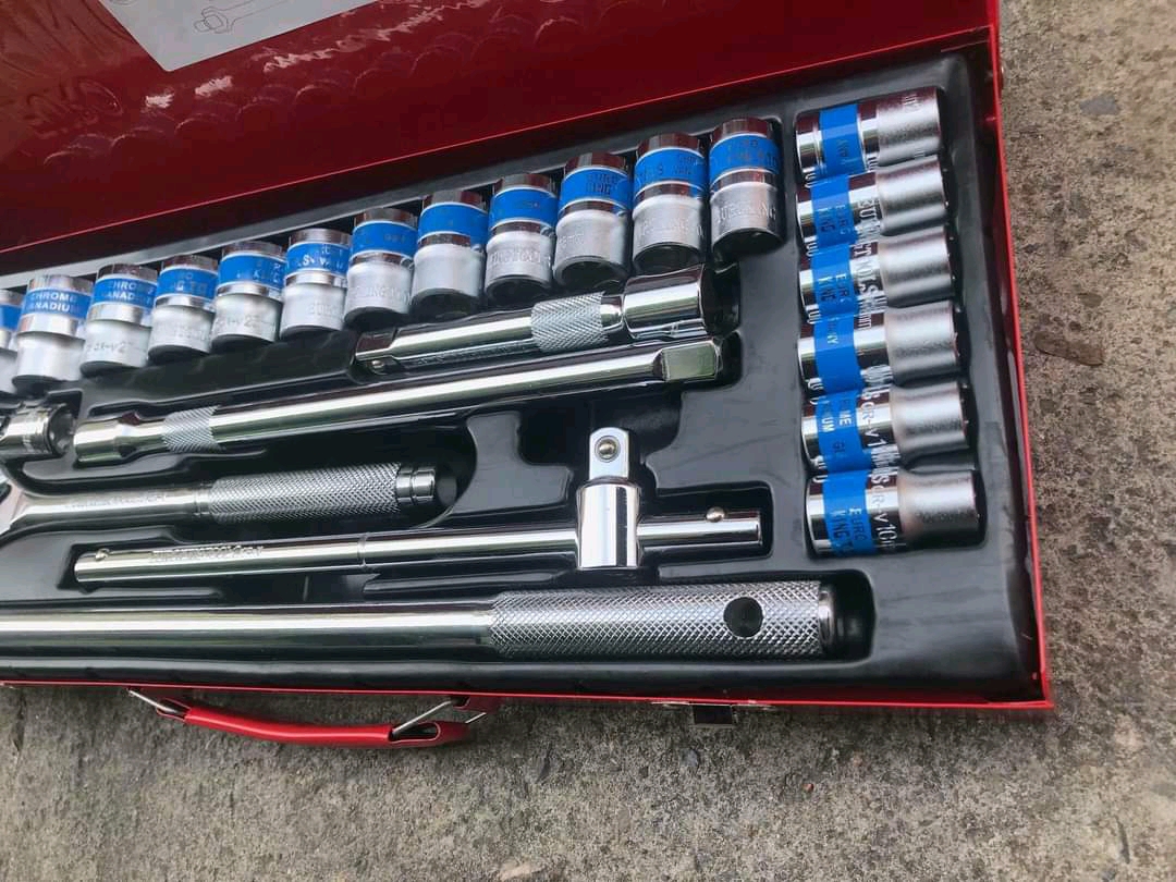 ชุดบล๊อกยูโรคิงทู Euro King Tools จำนวน 24 ชิ้น สีบรอนด์ งาน CR-V